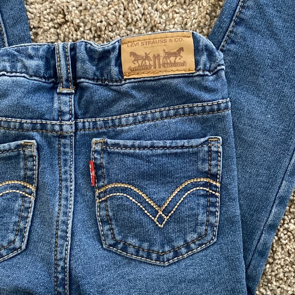 Levi’s toddler girl super skinny jeans 2T - Picture 3 of 5
